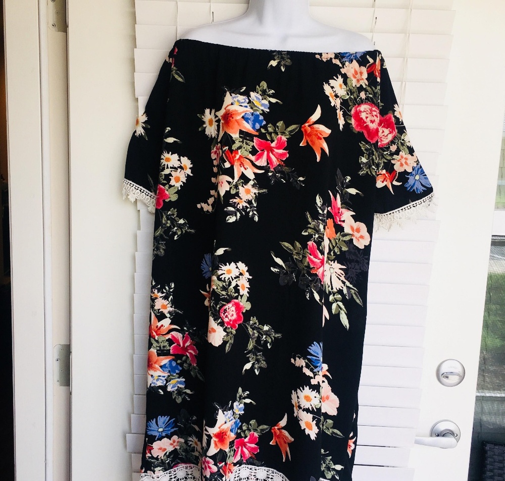 NWT Black Floral Print Dress Size Plus 2X Vestido